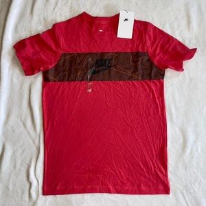 nike t-shirt NEW WITH TAGS